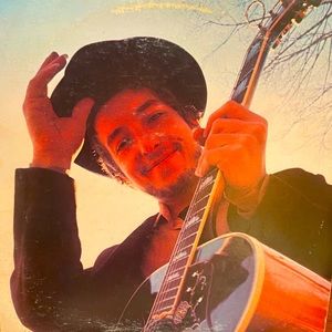 Vintage Bob Dylan Nashville Skyline vinyl album.